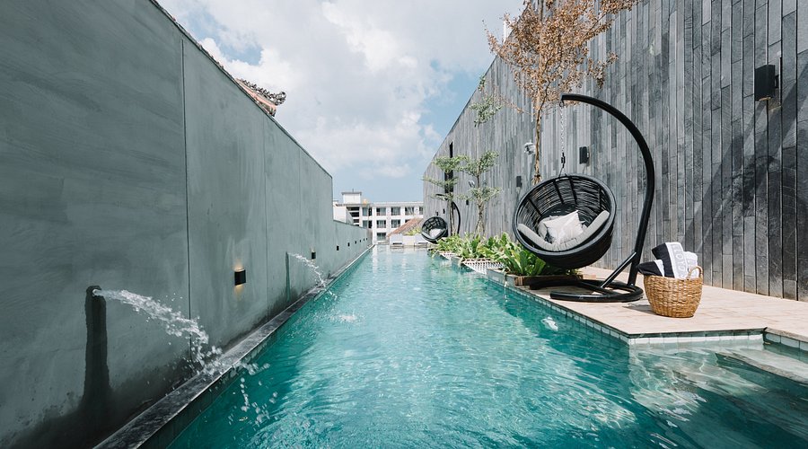 Lloyd’s Inn Bali